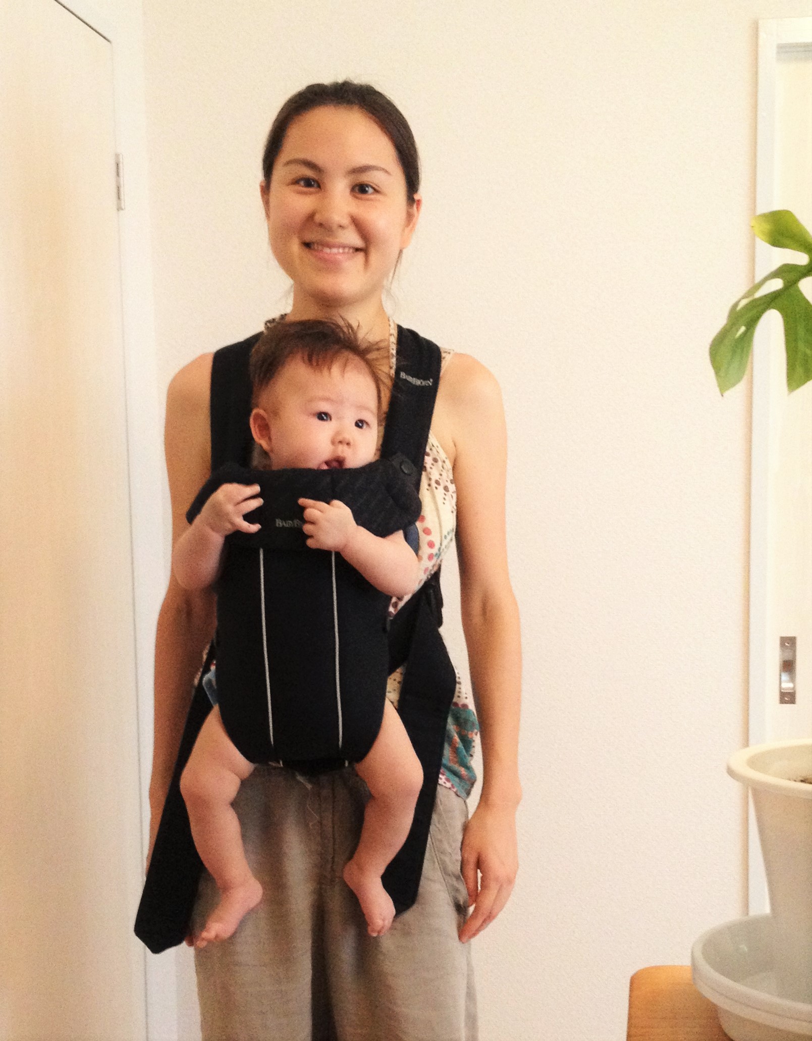 ベビービョルン ベビーキャリア オリジナル 新生児用 抱っこ紐 - 移動用品